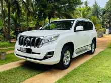 https://riyasewana.com/uploads/toyota-land-cruiser-2015-210334112292.jpg