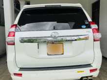 https://riyasewana.com/uploads/toyota-land-cruiser-2015-2419345912832.jpg