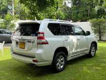 https://riyasewana.com/uploads/toyota-land-cruiser-2015-2510113112833.jpg