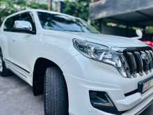 https://riyasewana.com/uploads/toyota-land-cruiser-2015-2820205112814.jpg