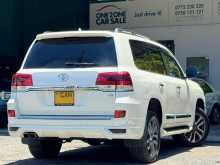 https://riyasewana.com/uploads/toyota-land-cruiser-2015-319011712362.jpg