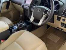 https://riyasewana.com/uploads/toyota-land-cruiser-2015-411082312713.jpg