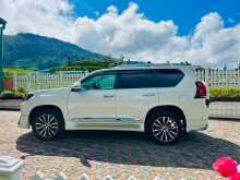 https://riyasewana.com/uploads/toyota-land-cruiser-2015-414522112983.jpg