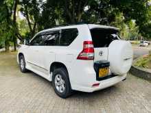 https://riyasewana.com/uploads/toyota-land-cruiser-2015-67591212854.jpg