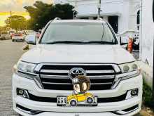 Toyota Land Cruiser V8 2015 SUV