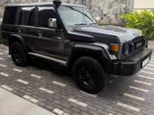 Toyota Land Cruiser 76 2015 SUV