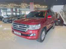 Toyota Land Cruiser Sahara V8 2016 SUV