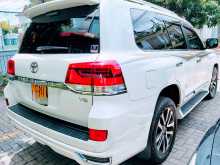 https://riyasewana.com/uploads/toyota-land-cruiser-2016-1515005412743.jpg