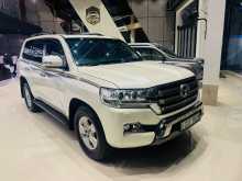 Toyota Land Cruiser Sahara V8 2016 SUV