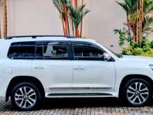 https://riyasewana.com/uploads/toyota-land-cruiser-2016-1618115612872.jpg