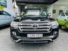 Toyota Land Cruiser Sahara V8 ZX Bruno Cross 2016 SUV