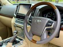 https://riyasewana.com/uploads/toyota-land-cruiser-2016-319471312123.jpg
