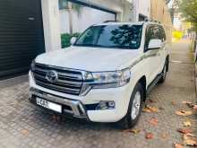 https://riyasewana.com/uploads/toyota-land-cruiser-2016-87585312402.jpg