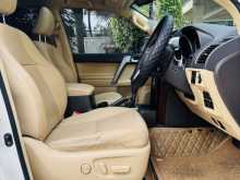 https://riyasewana.com/uploads/toyota-land-cruiser-2016-917380012273.jpg