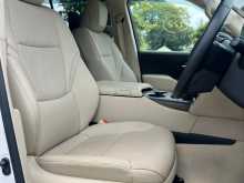 https://riyasewana.com/uploads/toyota-land-cruiser-2016380385.jpg