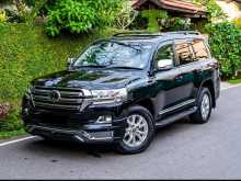 Toyota Land Cruiser Sahara V8 Highest Spec 2017 SUV