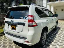 https://riyasewana.com/uploads/toyota-land-cruiser-2017-118150712142.jpg