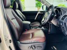 https://riyasewana.com/uploads/toyota-land-cruiser-2017-118150712493.jpg