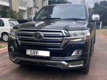 Toyota Land Cruiser V8 Sahara 2017 SUV