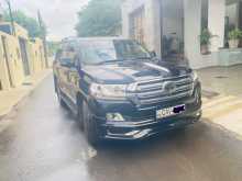 Toyota Land Cruiser 2017 SUV