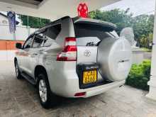 https://riyasewana.com/uploads/toyota-land-cruiser-2017-254440212174.jpg