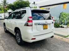 https://riyasewana.com/uploads/toyota-land-cruiser-2017-2813502712053.jpg