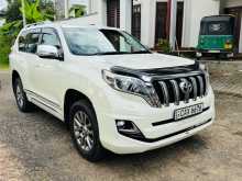 https://riyasewana.com/uploads/toyota-land-cruiser-2017-2813502712102.jpg