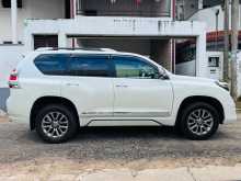 https://riyasewana.com/uploads/toyota-land-cruiser-2017-2813502712794.jpg
