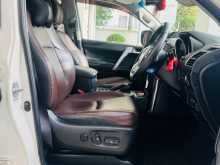 https://riyasewana.com/uploads/toyota-land-cruiser-2017-288145712373.jpg