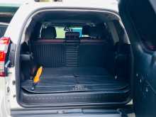 https://riyasewana.com/uploads/toyota-land-cruiser-2017-619230512313.jpg