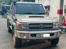 Toyota Land Cruiser 79 V8 2019 SUV