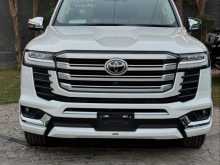 Toyota LAND CRUISER 2023 SUV