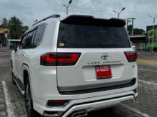https://riyasewana.com/uploads/toyota-land-cruiser-2023-11362612552.jpg