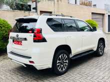 https://riyasewana.com/uploads/toyota-land-cruiser-2023-114421612984.jpg