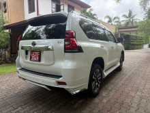 https://riyasewana.com/uploads/toyota-land-cruiser-2023-1616522512202.jpg