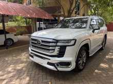 Toyota Land Cruiser LC300 2024 SUV