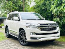 Toyota Land Cruiser Sahara V8 2010 SUV