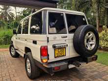 https://riyasewana.com/uploads/toyota-land-cruiser-2104522823.jpg