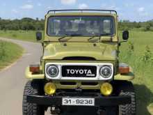 Toyota Land Cruiser 1982 SUV