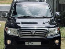 Toyota Land Cruiser V8 2015 SUV