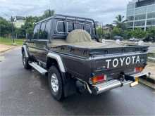 https://riyasewana.com/uploads/toyota-land-cruiser-218384722472.jpg