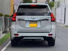 https://riyasewana.com/uploads/toyota-land-cruiser-2216304013.jpg