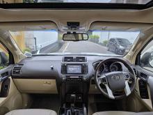 https://riyasewana.com/uploads/toyota-land-cruiser-2217076384.jpg