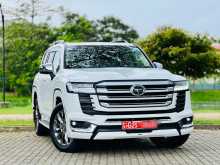 Toyota LAND CRUISER V6 ZX 2023 SUV