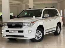 Toyota Land Cruiser V8 Sahara Parliament 2011 SUV