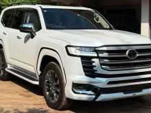 Toyota LAND CRUISER LC 300 ZX 2024 SUV