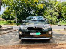 Toyota Land Cruiser VX V8 2011 SUV