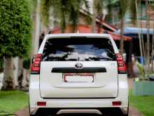 https://riyasewana.com/uploads/toyota-land-cruiser-2423561122962.jpg