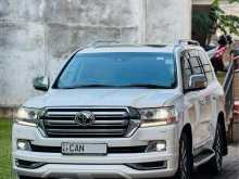 Toyota Land Cruiser V8 ZX 2016 SUV