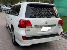 https://riyasewana.com/uploads/toyota-land-cruiser-251436434173.jpg